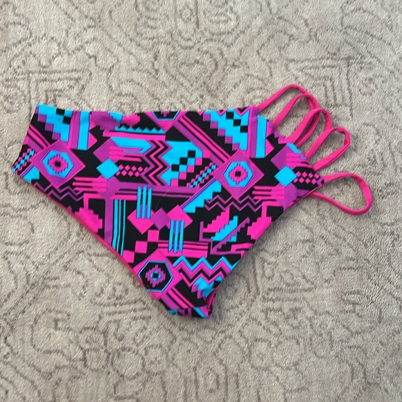 Strange bikini reversible bikini bottoms - Picture 2 of 3